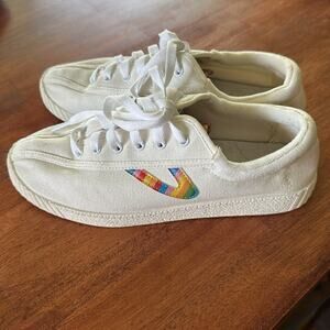 Tretorn White Canvas Rainbow Logo Nylite Comfort Low Top Sneakers 9